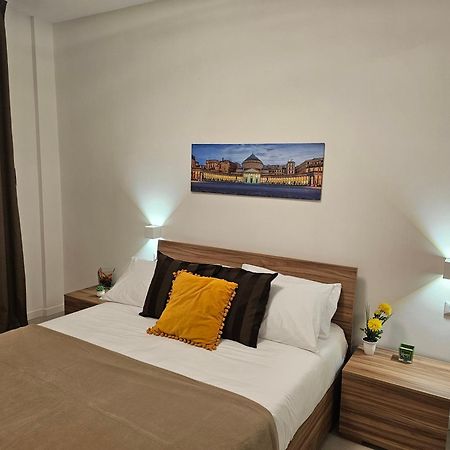 Erminia Suite Наполи Екстериор снимка