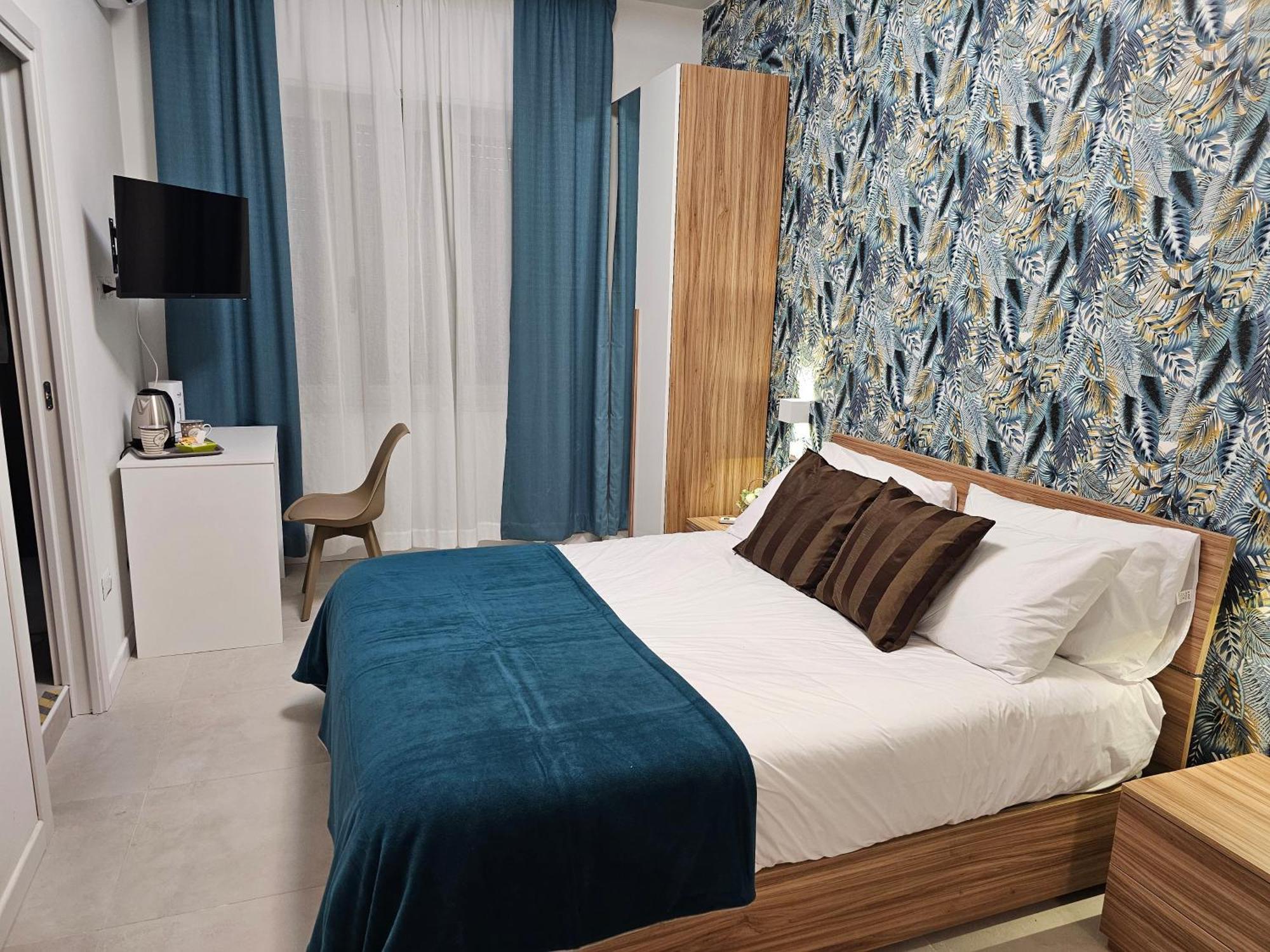 Erminia Suite Наполи Екстериор снимка