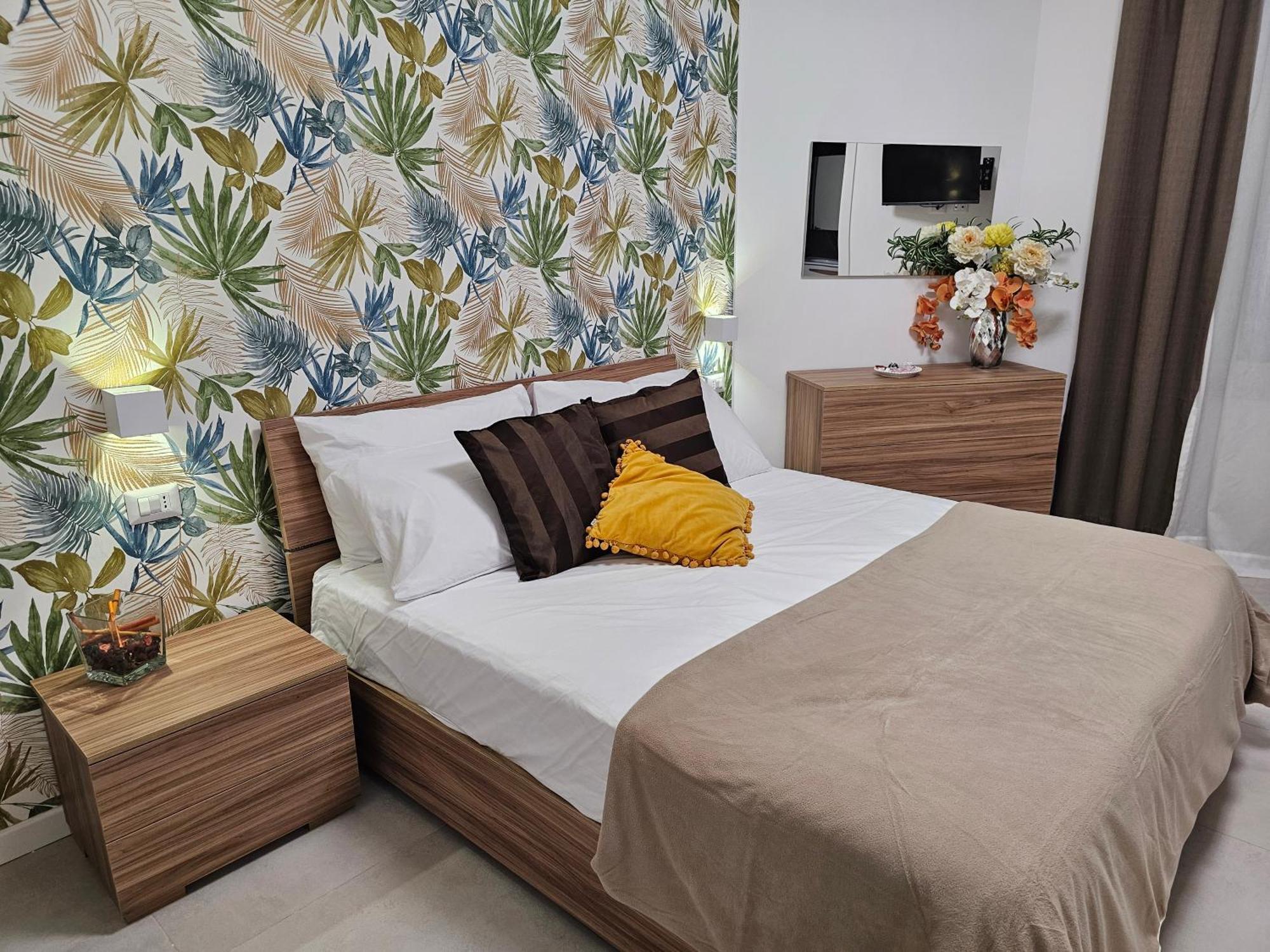 Erminia Suite Наполи Екстериор снимка